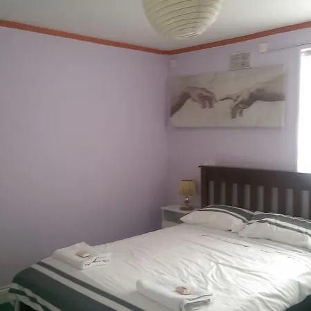 Evergreen House 3*
